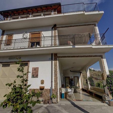 Casa Vacanza Villa Anna Raffadali Екстер'єр фото